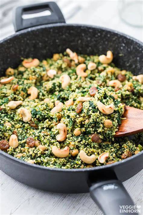 Cashewkerne in Pfanne mit Honig-Sojasauce