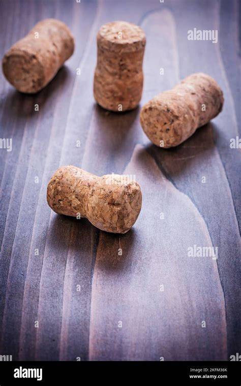 Champagner Trüffel auf Holzbrett, Nahaufnahme