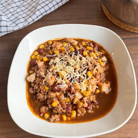 Chili con Carne mit Kakao und Cola - Serviervorschlag