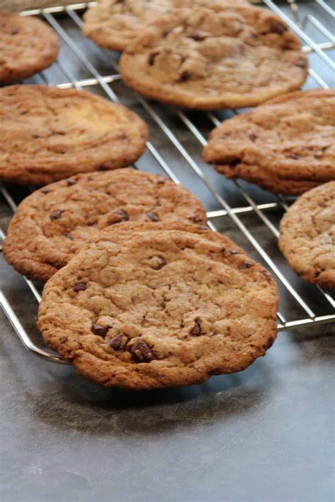 Chocolate Chip Cookies mit braunem Zucker