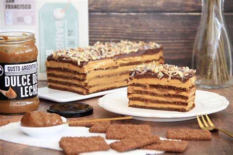 Chocotorta: geschichtete Kekse mit Frischkäse und Dulce de Leche