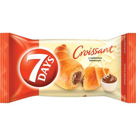 Close-up eines 7 Days Croissants mit sichtbarer Champagnercremefüllung