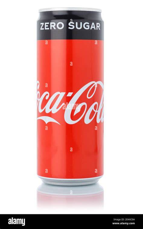 Cola Zero Dose auf weißem Hintergrund