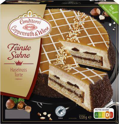 Coppenrath und Wiese Haselnuss Torte aufgeschnitten, Schichten sichtbar