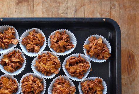 Cornflakes Kekse angerichtet für Geschenk oder Snack