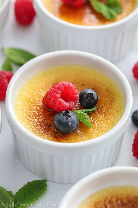 Crème brûlée und flambierte Desserts Serviervorschlag