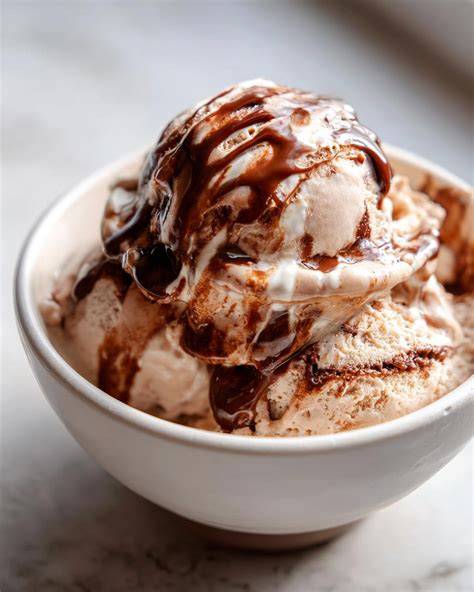 Cremiger Frozen Yogurt, Nahaufnahme in der Schale