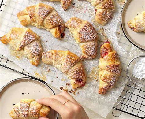 Croissant mit Marmeladefüllung