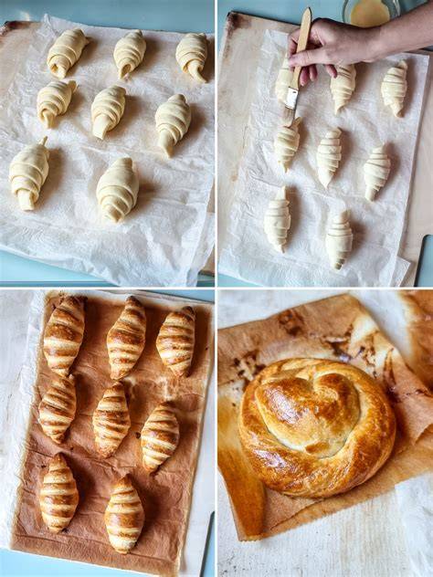 Croissants auf dem Backblech