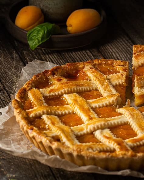 Crostata mit Aprikosenmarmelade: klassische Variante