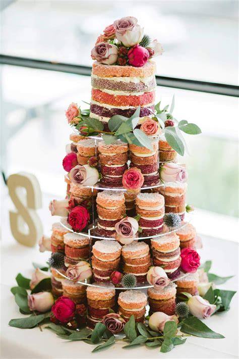 Cupcake-Tower als Dessert auf einer Feier