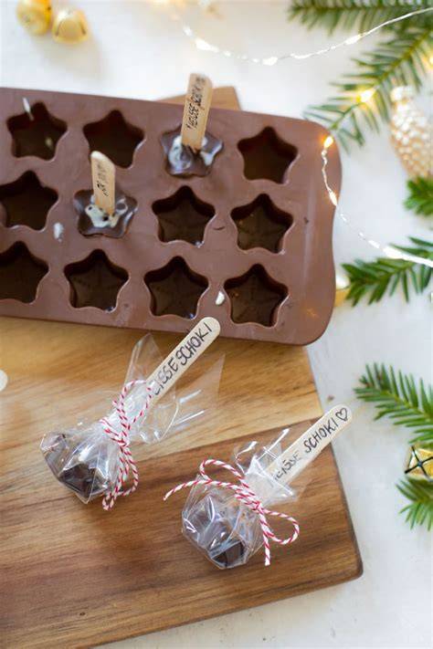 DIY: Selbstgemachte Schokolade als Geschenk verpackt