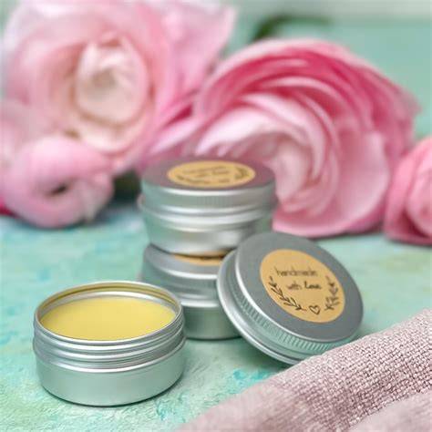 DIY Lippenbalsam mit Honig und natürlichen Zutaten