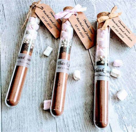 DIY-Geschenk: Reagenzgläser mit Hot Chocolate Mix und ChocRocks