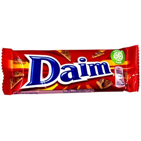 Daim Riegel: Querschnitt mit Mandelkaramell und Milchschokolade