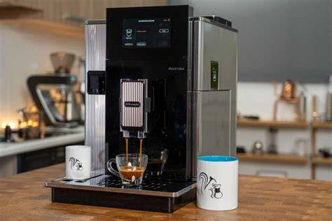DeLonghi Maestosa Kaffeevollautomat mit automatischer Mixkaraffe