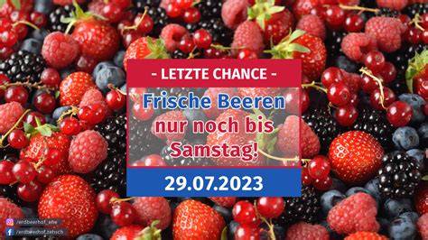Dekor-Ideen: Rosenknospen, Schokoladenschriftzug, frische Beeren