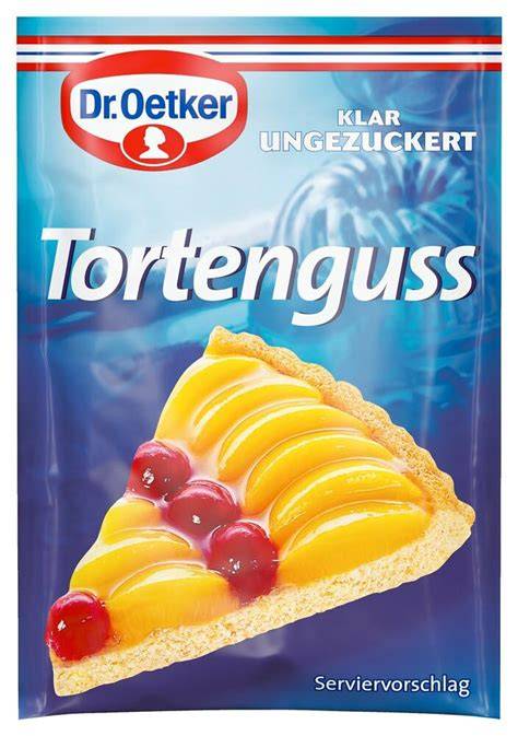 Dekoration: Pflaumenfächer spiralförmig gelegt, glänzender Tortenguss