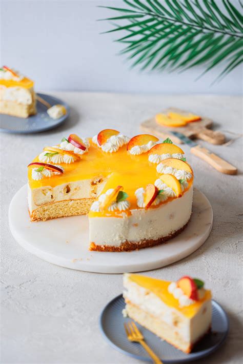 Dekoration Solero Windbeutel Torte - Sommerlich mit Pfirsich und Minze