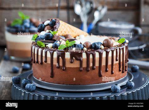 Dekorationsbeispiel Apfel-Holunder-Kuchen Minze und Zuckerguss