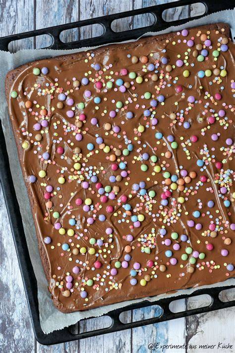 Dekorationsideen: Schokokuchen mit bunten Streuseln