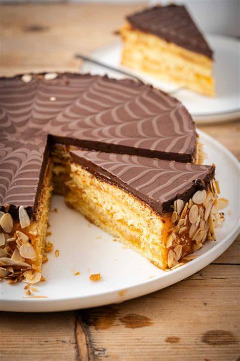 Dekorationstechniken für die Marzipantorte