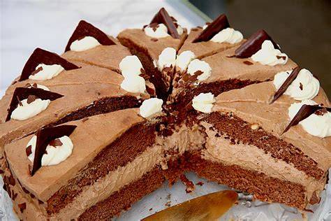 Dekorierte After Eight Torte