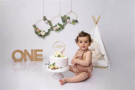 Dekorierte Smash Cake Ideen und Zubehör