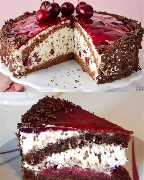 Dekorierte Stracciatella-Kirsch-Torte mit Kirschen und Schokoladentuffs