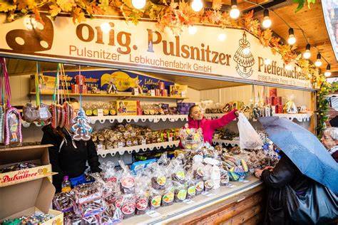 Der Pulsnitzer Pfefferkuchenmarkt mit festlicher Atmosphäre