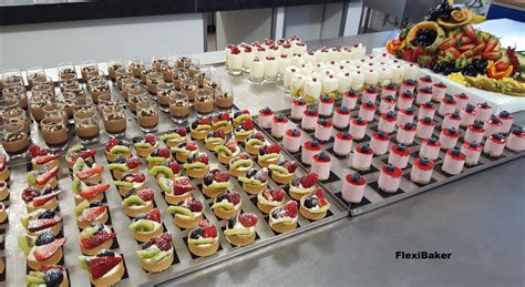 Dessertbuffet mit süßen Leckereien