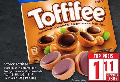 Detail: Randdekor mit Toffifee, Schokofäden und gerösteten Kokosraspeln