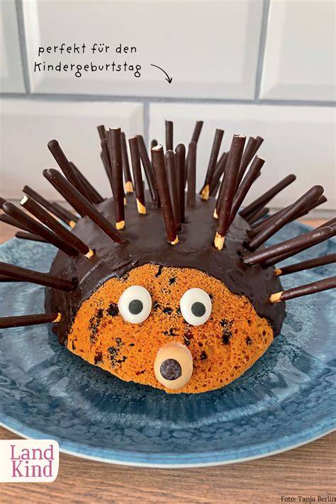 Detailaufnahme: Igel-Gesicht und Stacheln aus Marzipan
