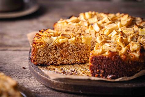 Detailaufnahme Nougatwürfel im Kuchen