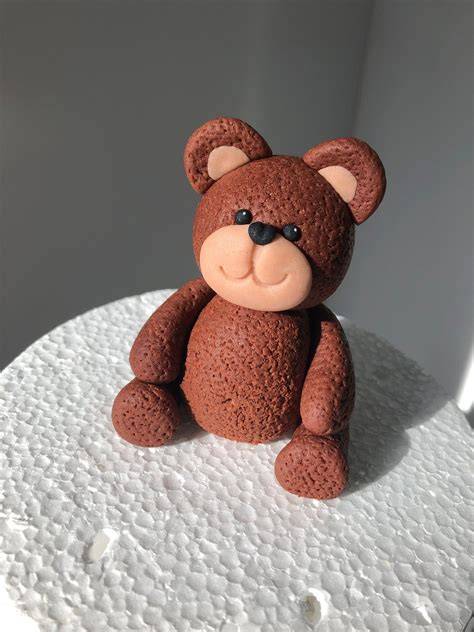 Detailfoto: Teddy aus Fondant als Tortendeko