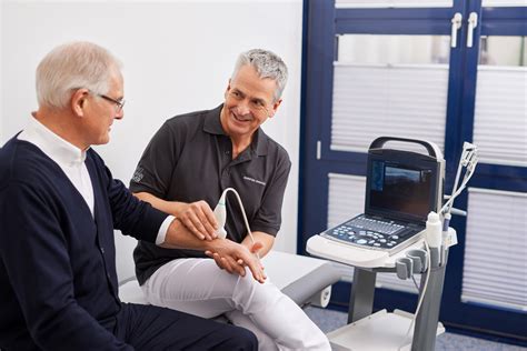 Diagnostik und Entfernung der Batterie im Krankenhaus