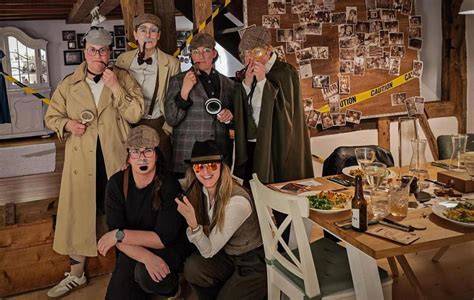 Die Detektive beim Dinner, filmisches Stilmittel und Humor