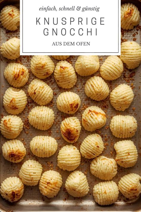 Dinkel-Haselnusskekse auf Backblech