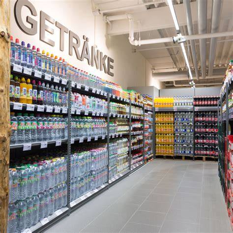 Edeka Regal mit reduzierten Storck-Produkten