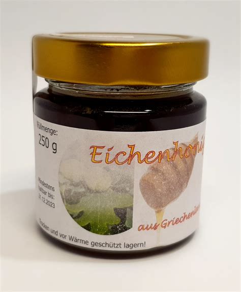 Eichenhonig auf Joghurt und Käseplatten