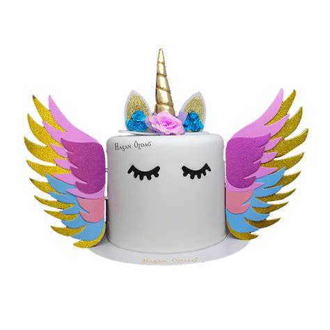 Einhorn-Torte mit bunten Buttercreme-Rosetten