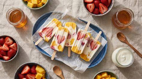 Eis am Stiel mit Erdbeeren und Joghurt, Zubereitungsschritte