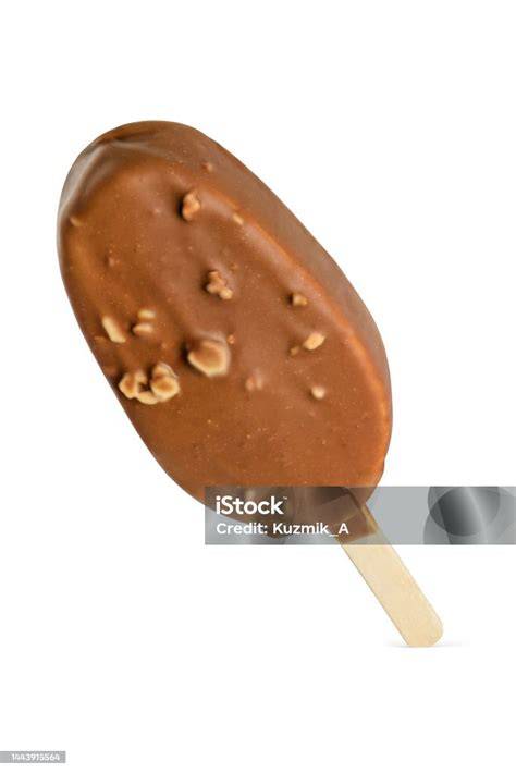 Eis am Stiel mit Schokoladenüberzug