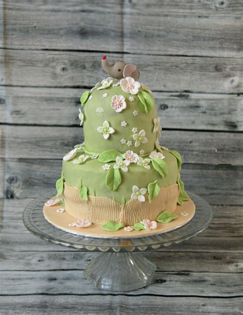 Elefant auf der Torte