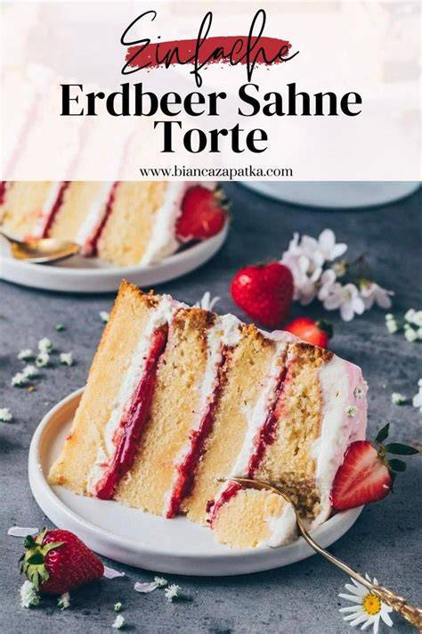 Elegante Erdbeer-Sahne-Torte mit Baileys verziert