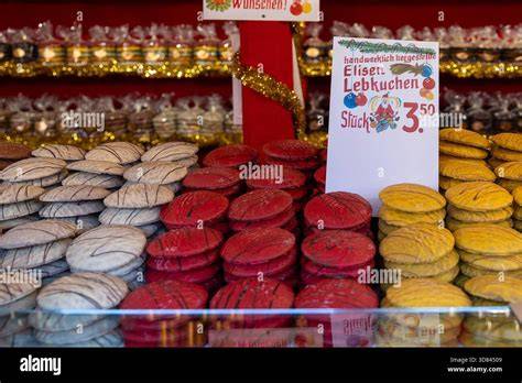 Elisenlebkuchen auf einem Gitterrost, Teigzutaten und Glasuren