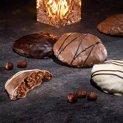Elisenlebkuchen mit verschiedenen Überzügen