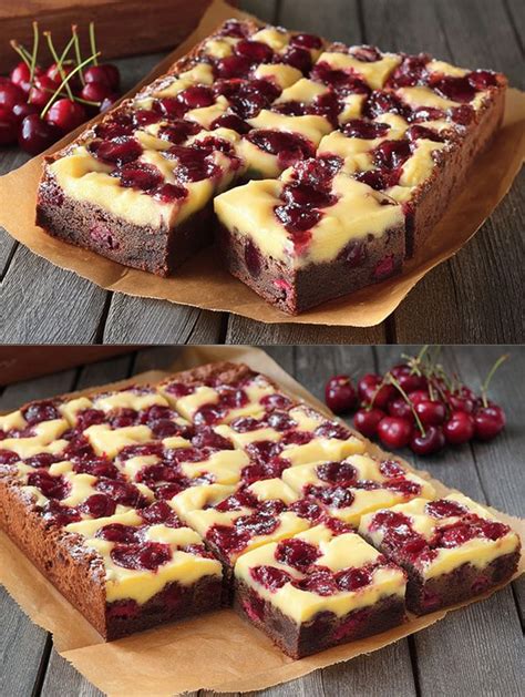 Entsteinte Kirschen auf der Puddingschicht verteilen
