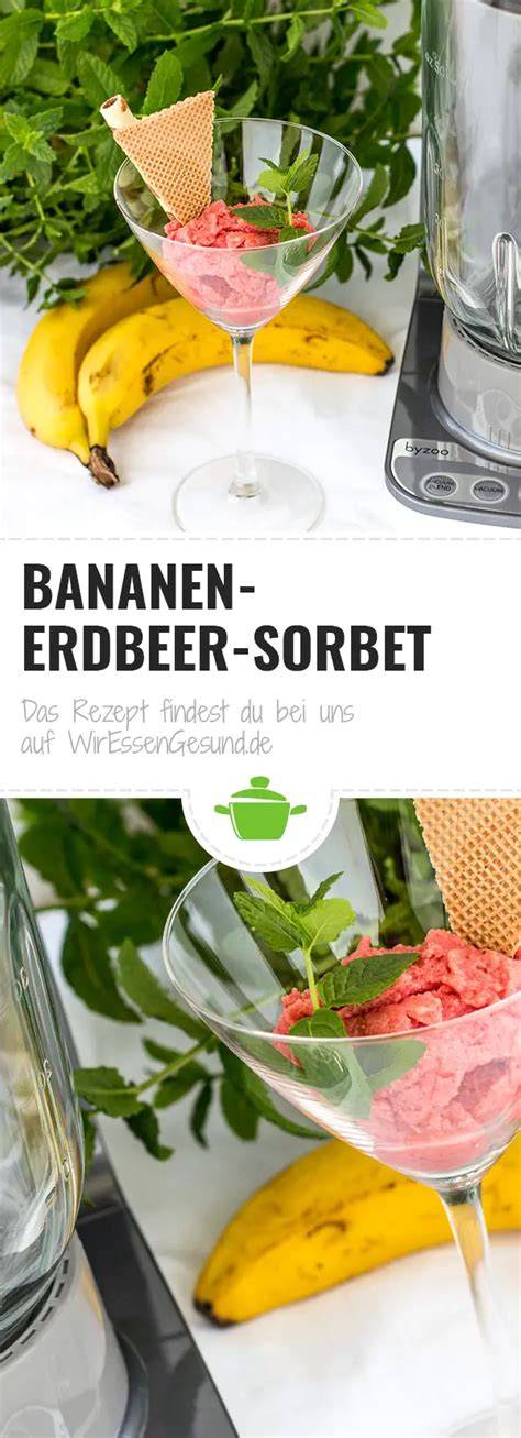 Erdbeer-Bananen-Sorbet im Glaskelch