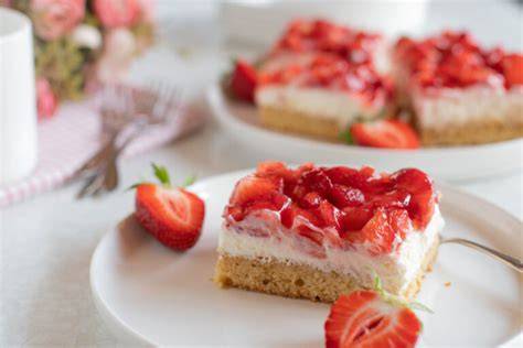 Erdbeeren auf Sahnecreme mit Tortenguss